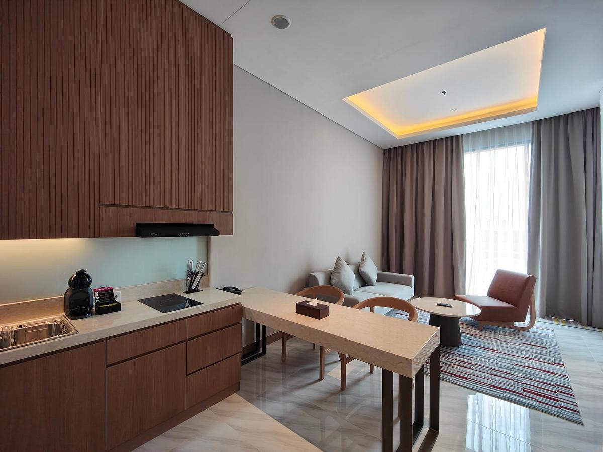 Ra Suites Simatupang Jakarta Extérieur photo